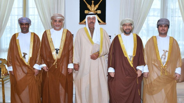 سفير عمان يستقبل أحمد النواف ويؤكد على متانة العلاقات الثنائية مع الكويت