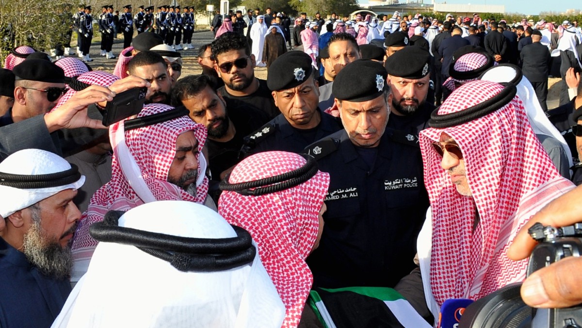 &rlm;الكويت تشيع شهيد الواجب خالد الشرف