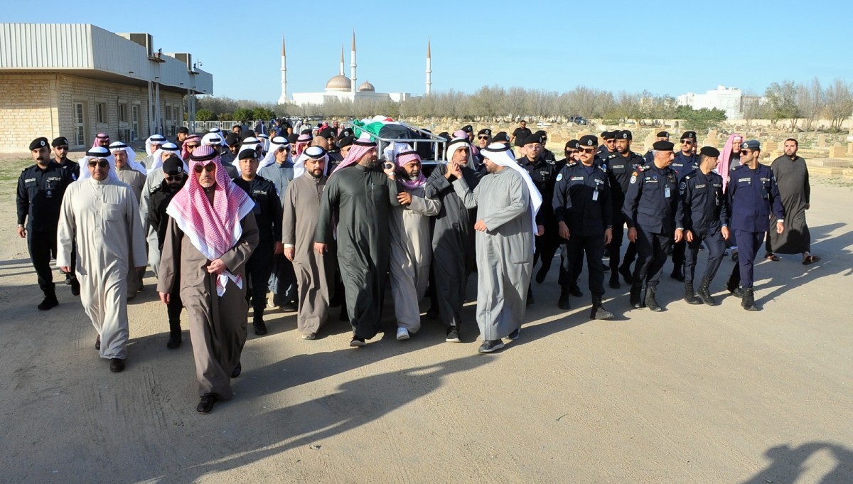 &rlm;الكويت تشيع شهيد الواجب خالد الشرف