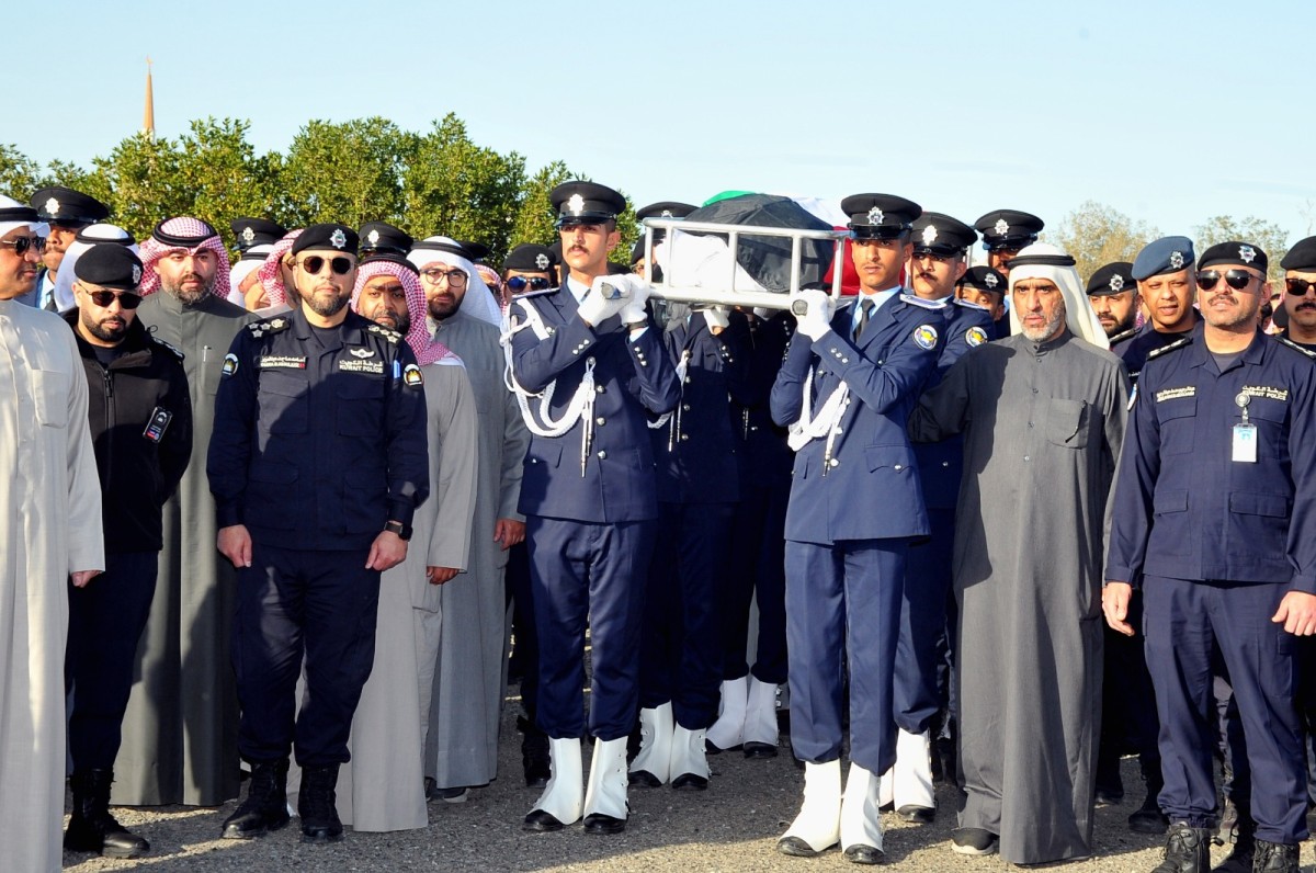 &rlm;الكويت تشيع شهيد الواجب خالد الشرف
