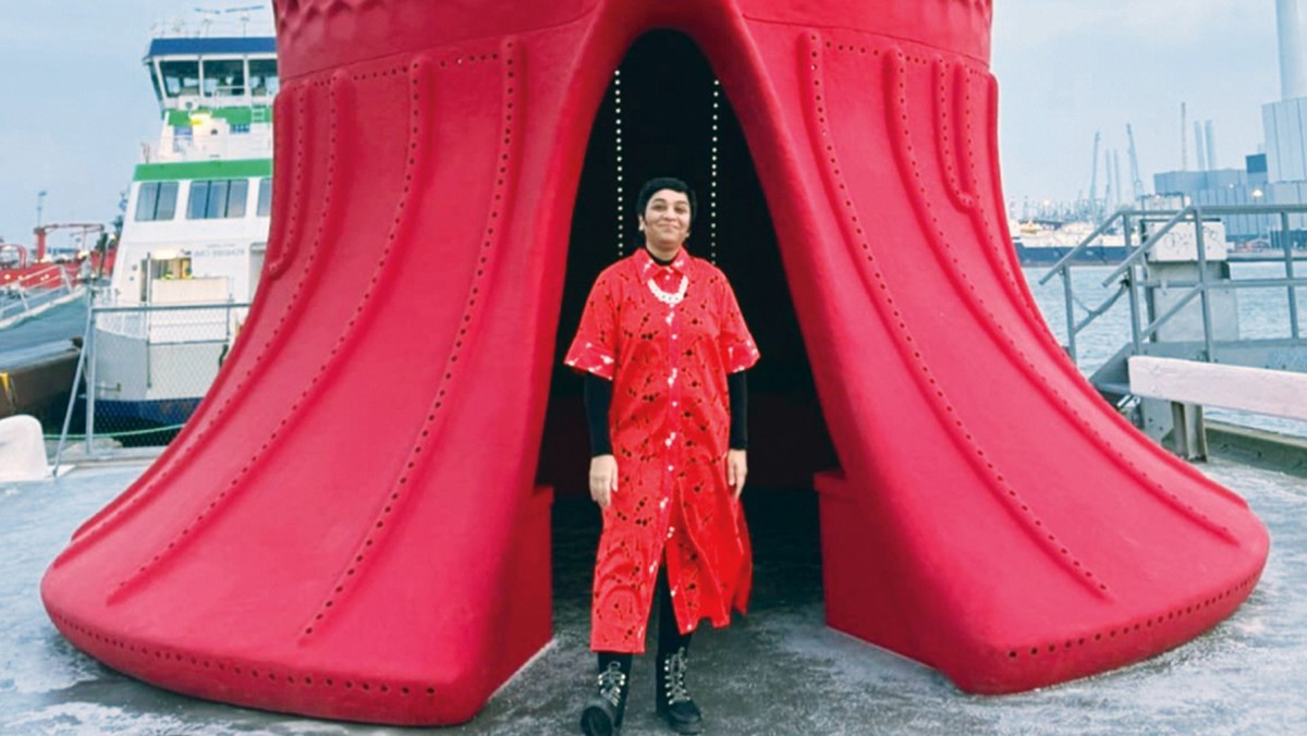 الكويتية منيرة القديري دشنت 'فارس البحر' في إيسبيرغ الدانماركية