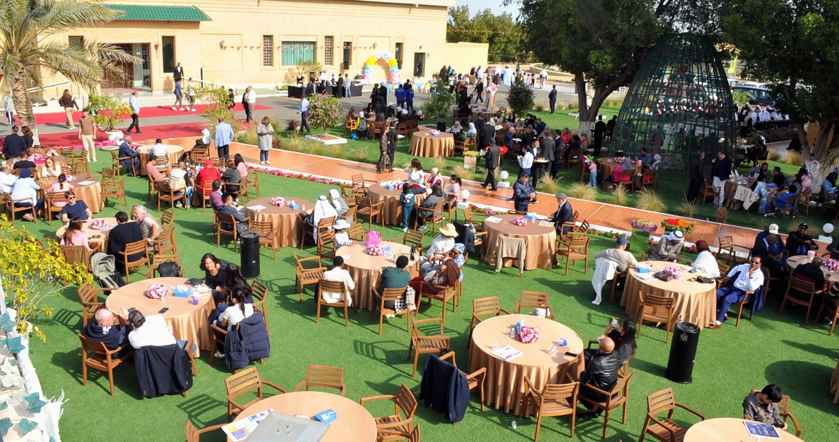 الديبلوماسيون في 'عزايز'... حوارات بعيداً عن البروتوكول