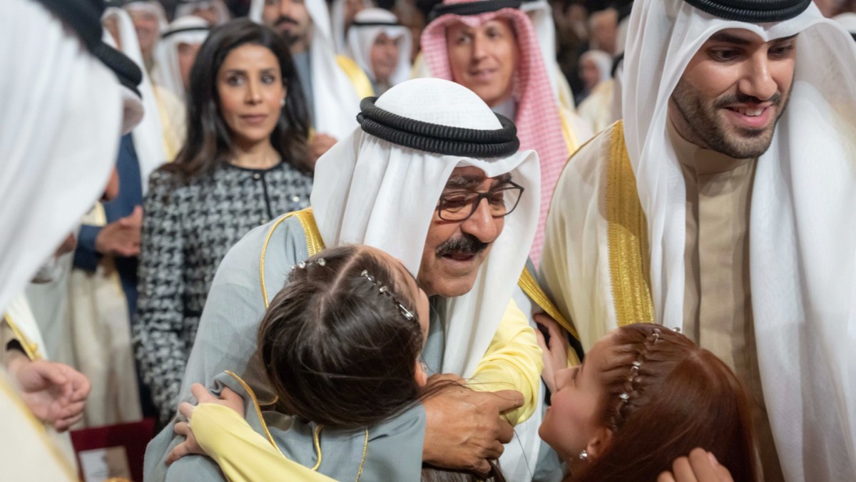 سمو الأمير يشمل برعايته وحضوره حفل الأوبريت الوطني 'ديرة الخير'