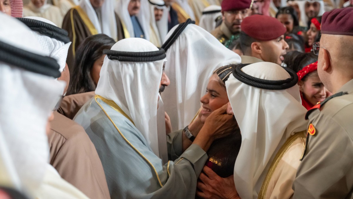 سمو الأمير يشمل برعايته وحضوره حفل الأوبريت الوطني 'ديرة الخير'