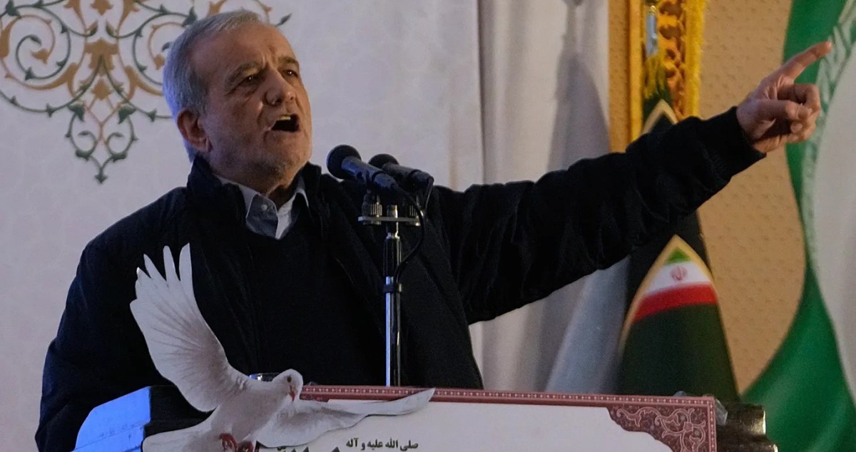 الرئيس الإيراني: لا نسعى لامتلاك سلاح نووي