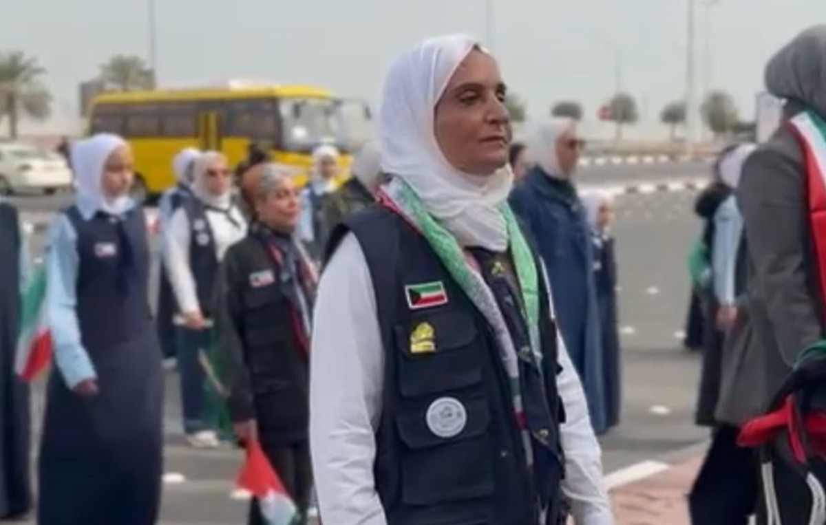 'المرشدات' تقيم مراسم رفع العلم إيذاناً بانطلاق الاحتفالات الوطنية