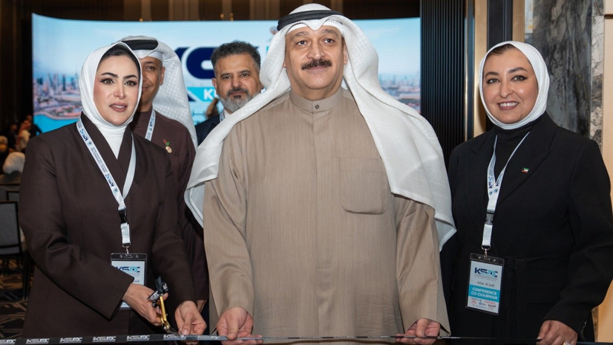 وزير الصحة: تطوير المنظومة الصحية وبناء كوادر وطنية وفق أعلى المعايير العالمية