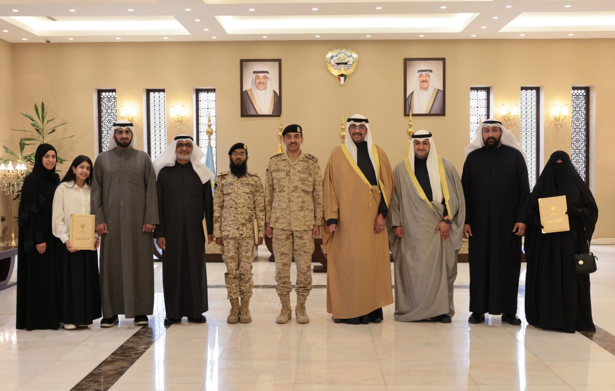 وزير الدفاع: منتسبو الجيش الكويتي يتمتعون بالجدية والالتزام