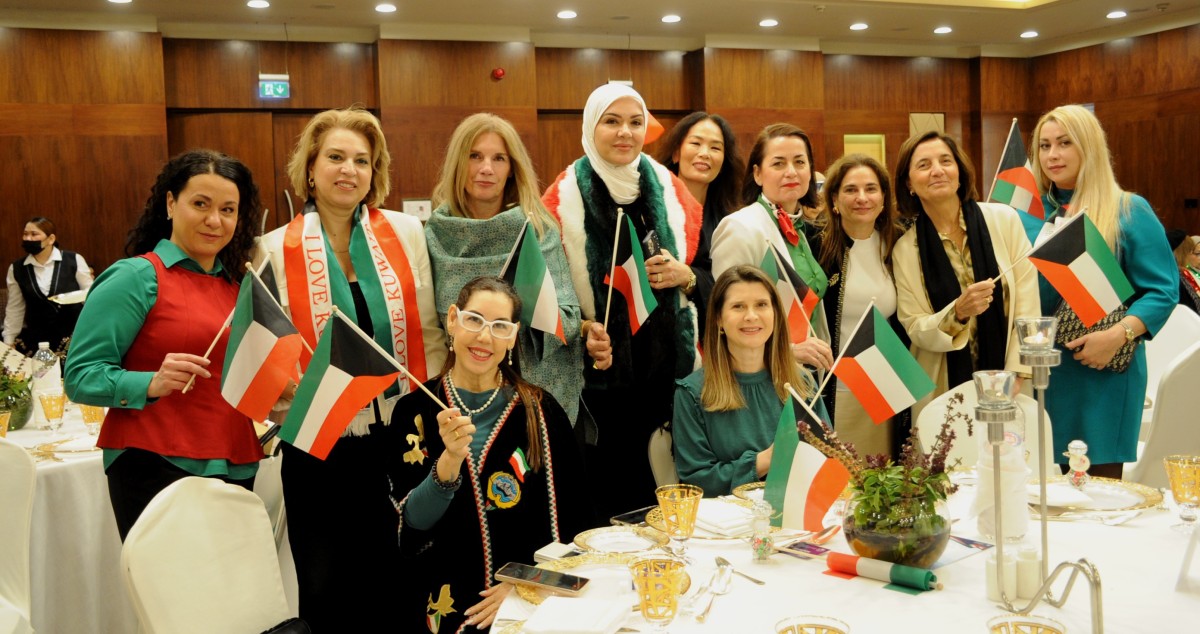 'المرأة الدولية' تحتفي بأعياد الكويت الوطنية