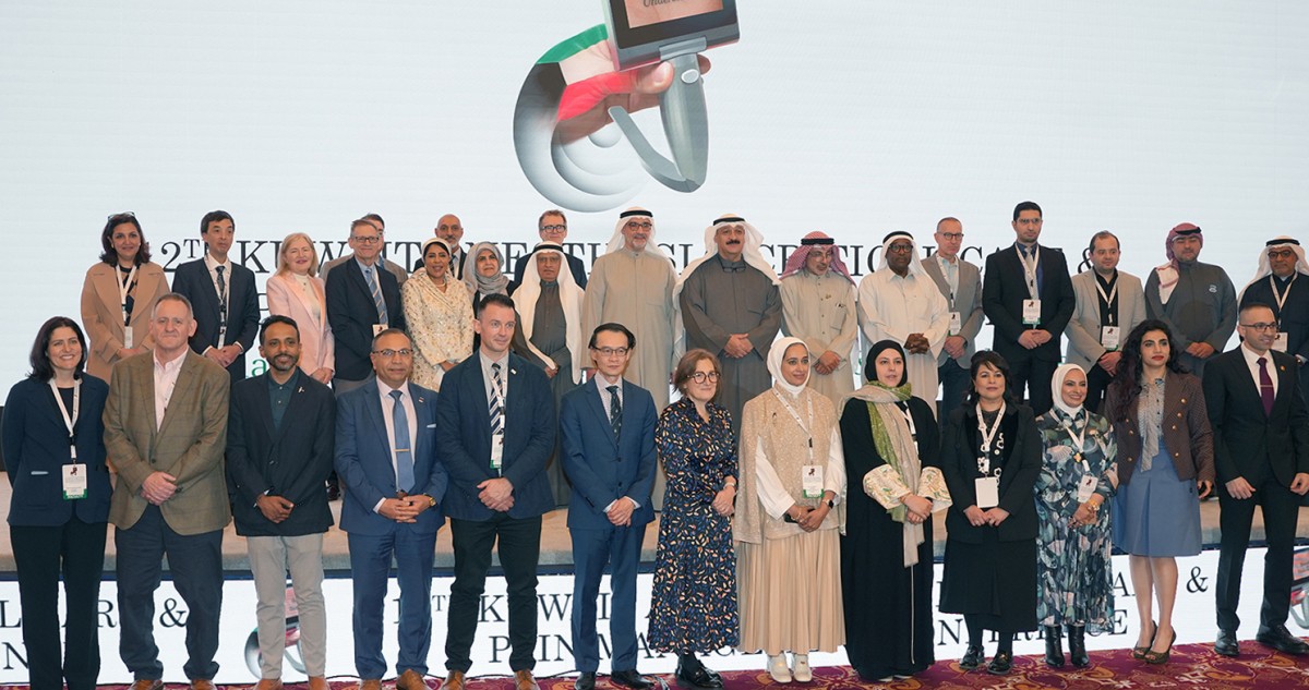 وزير الصحة يؤكد الأهمية المتزايدة للذكاء الاصطناعي والتحول الرقمي في الممارسة الطبية الحديثة