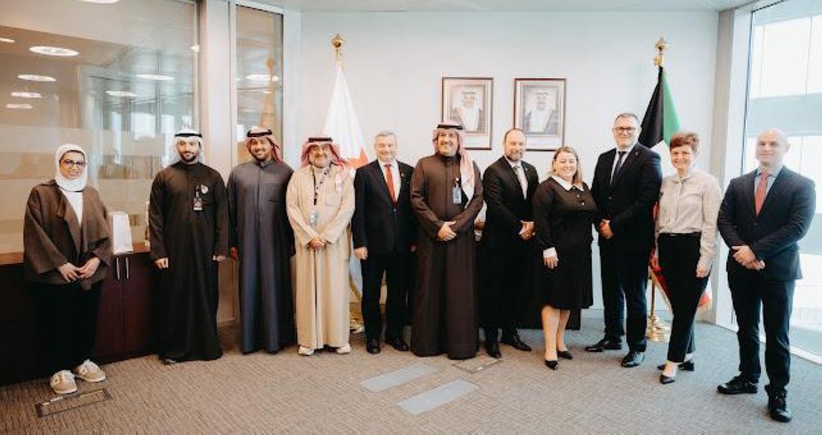 'الطيران المدني' تبحث تطوير التعاون في النقل الجوي مع إقليم ترنافا السلوفاكي