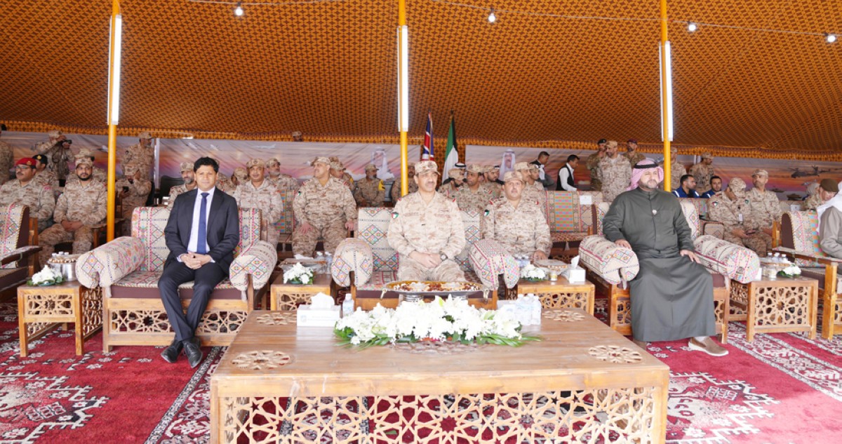 السفير البريطاني: 'محارب الصحراء 9' يجسد عمق الشراكة الدفاعية مع الكويت 2 السفير البريطاني: 'محارب الصحراء 9' يجسد عمق الشراكة الدفاعية مع الكويت
