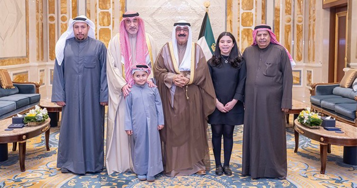 سمو الأمير يستقبل رئيس مجلس الوزراء بالإنابة وزير الداخلية وأسرة شهيد الواجب خالد الشرف