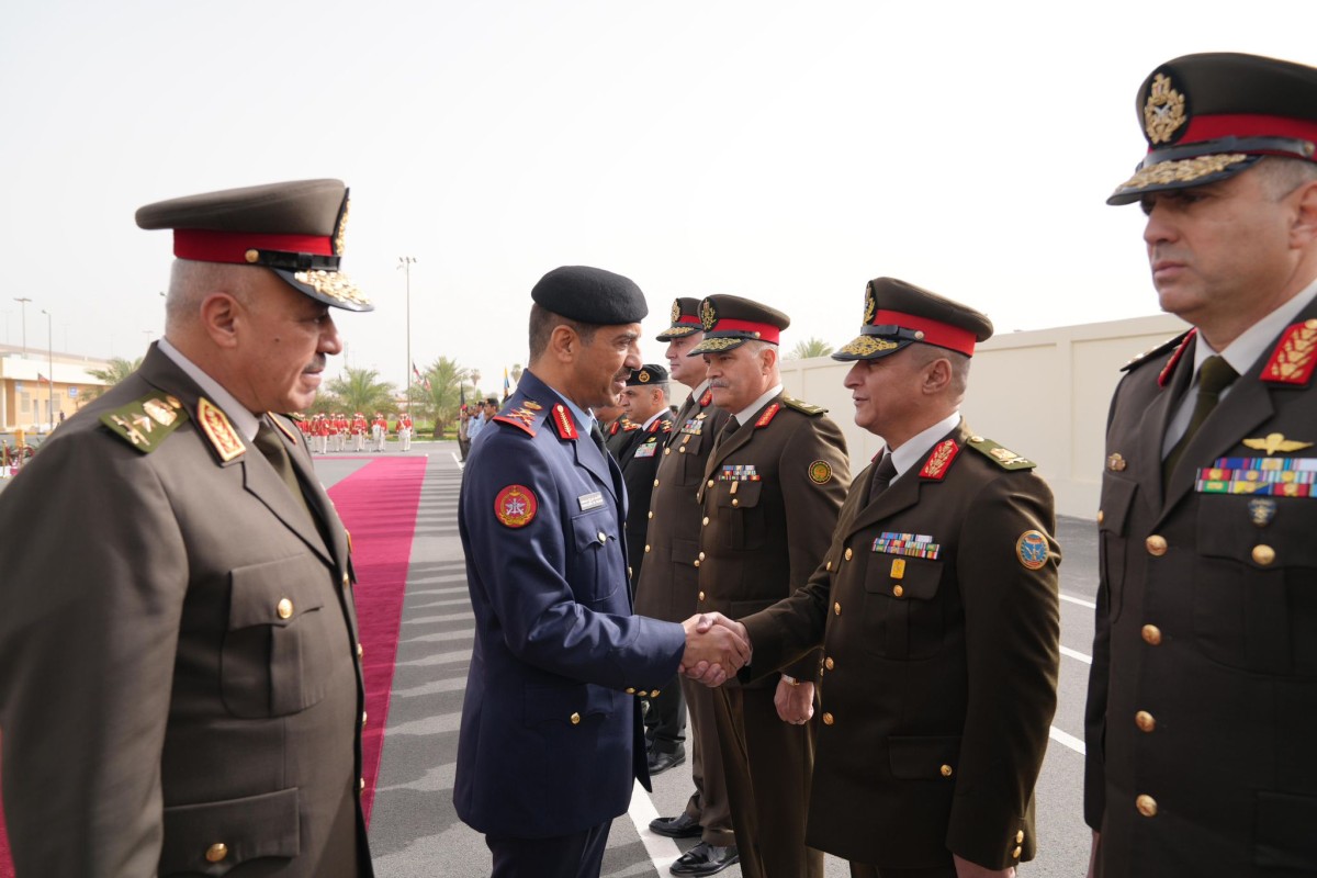 رئيس الأركان يبحث مع نظيره المصري موضوعات عسكرية مشتركة