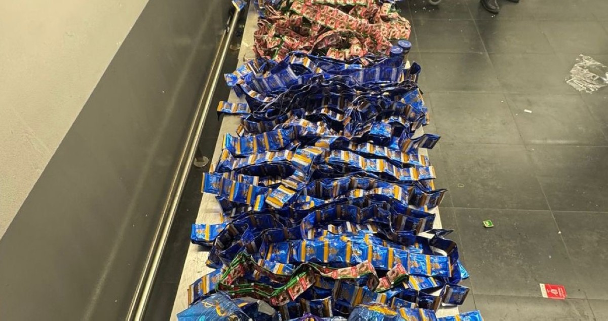 'الجمارك': ضبط 13 كيلوغراماً من 'التنباك' في مطار T4