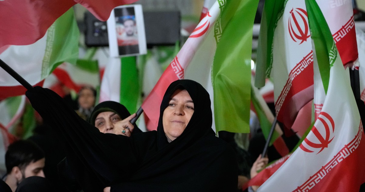 إيران تعرض تعليق تخصيب اليورانيوم مقابل رفع العقوبات عنها