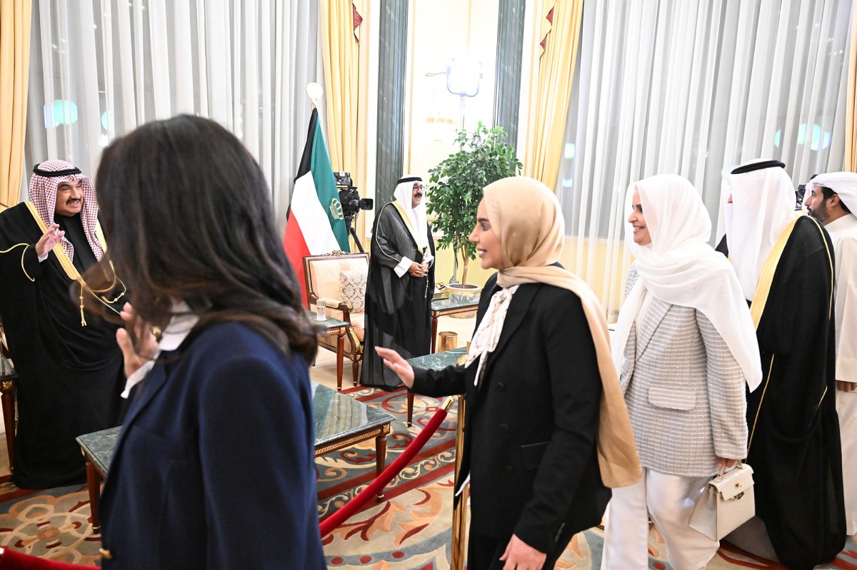 سمو الأمير وسمو ولي العهد وأسرة آل الصباح يستقبلون المهنئين بمناسبة حلول شهر رمضان المبارك