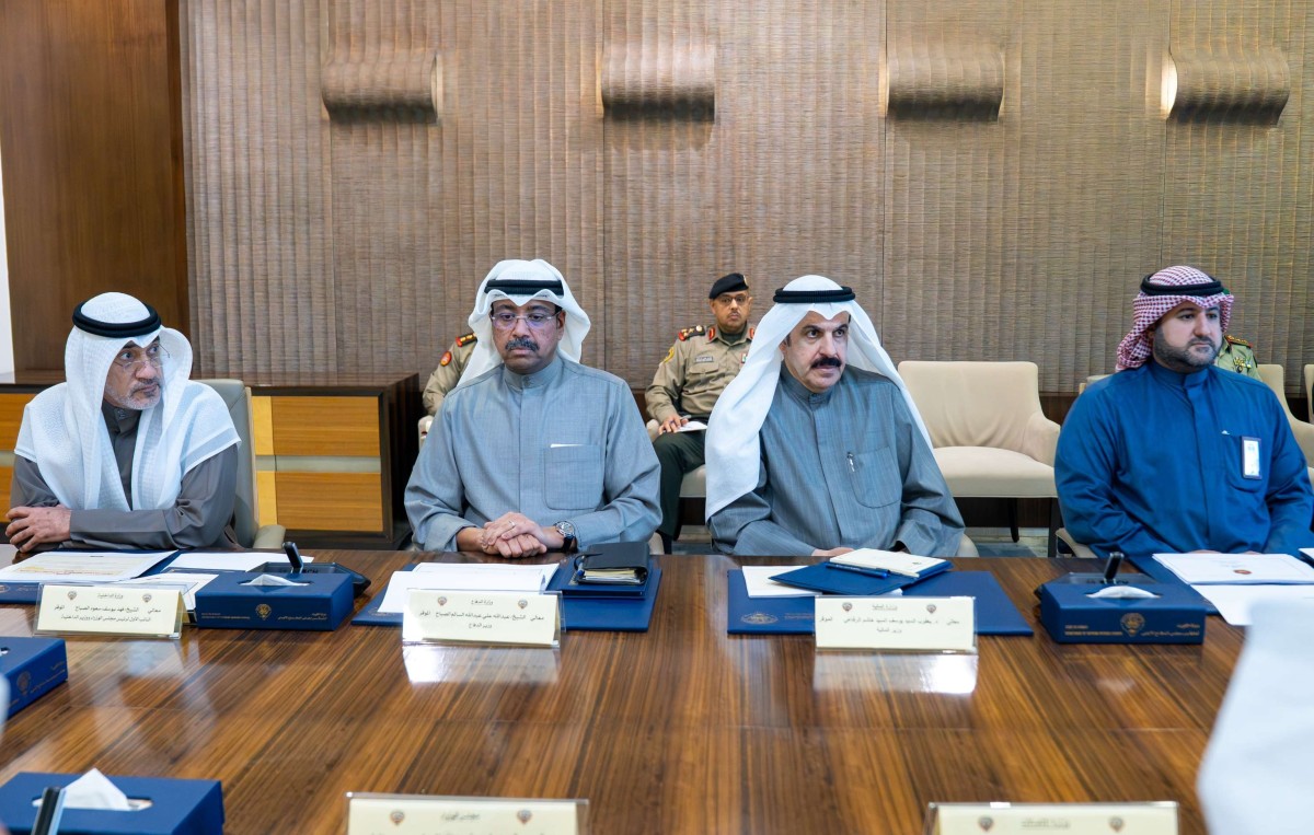 رئيس الوزراء يترأس اجتماع مجلس الدفاع الأعلى