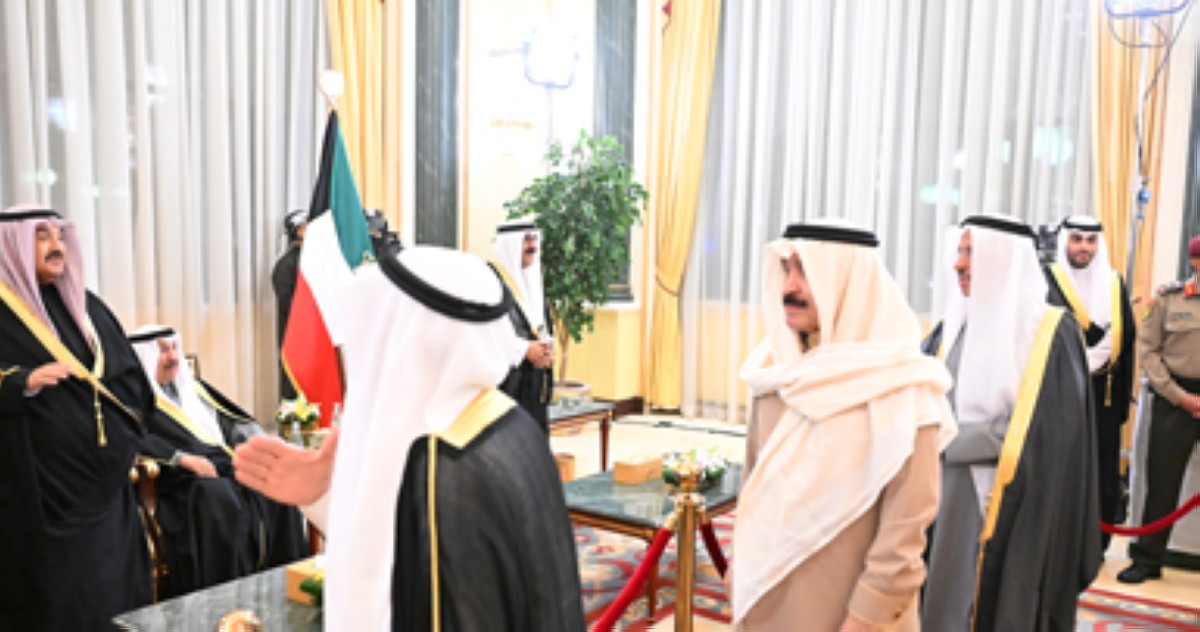 سمو الأمير وسمو ولي العهد وأسرة الصباح يستقبلون المهنئين