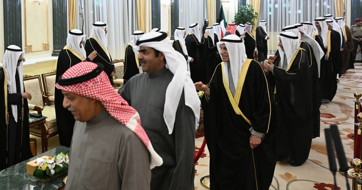 سمو الأمير وسمو ولي العهد وأسرة الصباح يستقبلون المهنئين