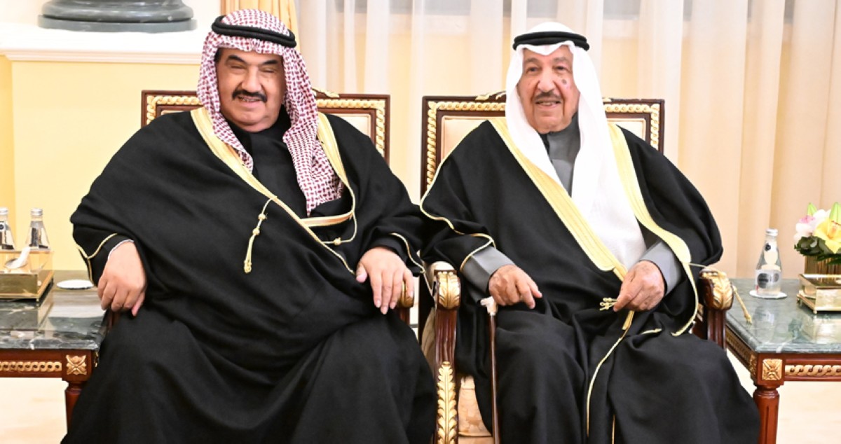 سمو الأمير وسمو ولي العهد وأسرة الصباح يستقبلون المهنئين