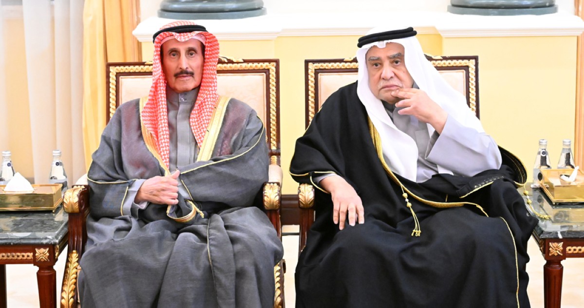 سمو الأمير وسمو ولي العهد وأسرة الصباح يستقبلون المهنئين