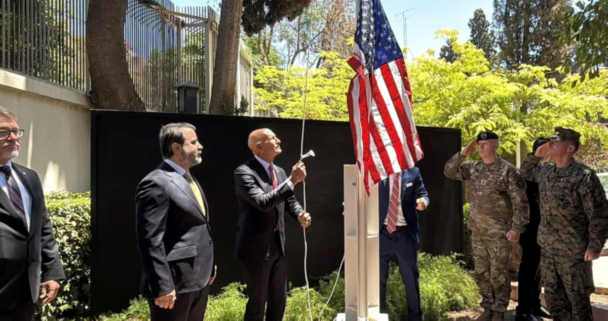 أميركا تعيد فتح سفارتها في دمشق