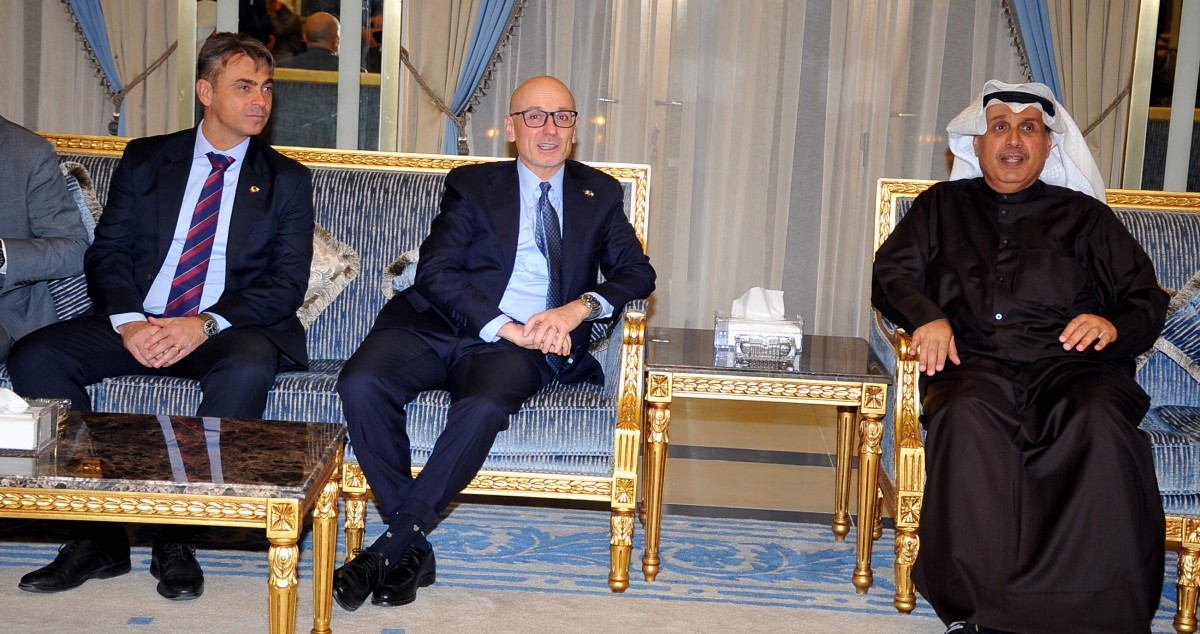 حمد جابر العلي استقبل المهنئين: رمضان محطة لتعزيز قيم المجتمع