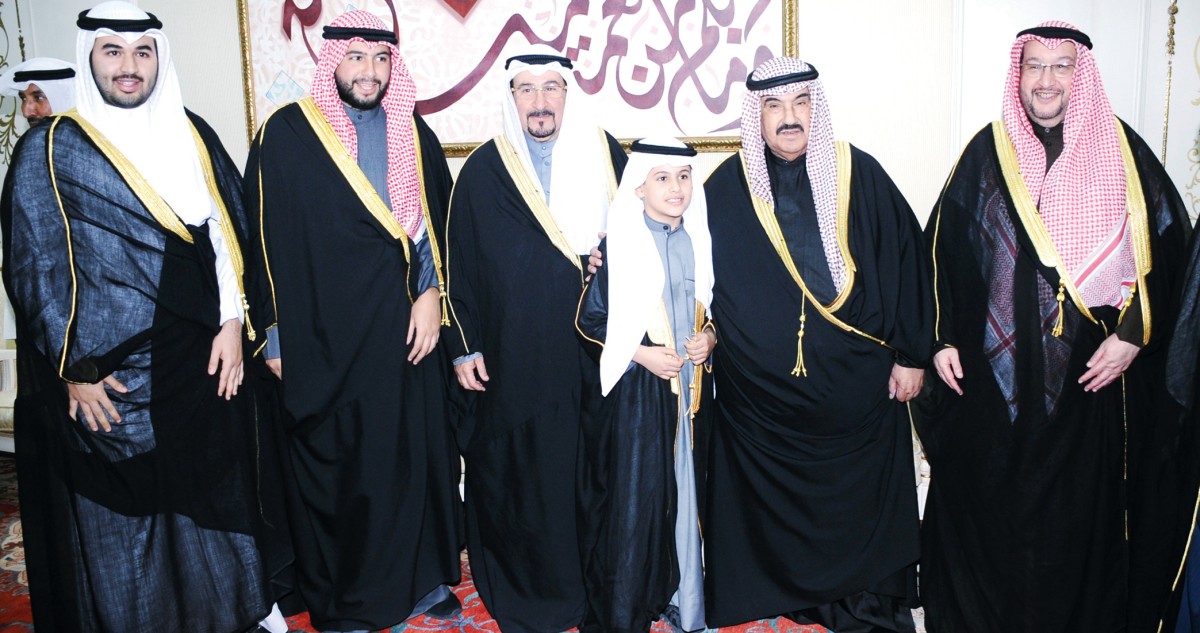 المهنئون بالشهر عند ناصر المحمد... الكويت أسرة واحدة