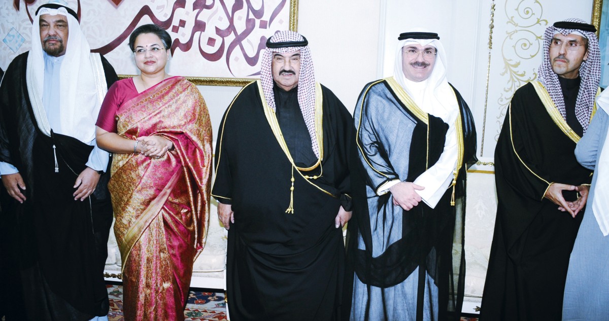 المهنئون بالشهر عند ناصر المحمد... الكويت أسرة واحدة