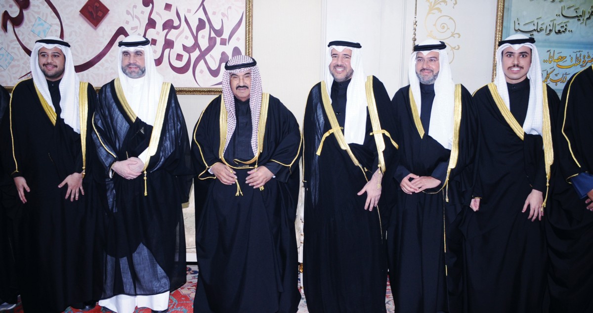 المهنئون بالشهر عند ناصر المحمد... الكويت أسرة واحدة