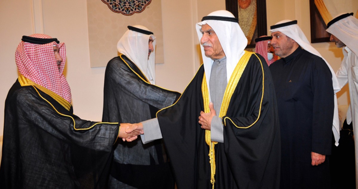 ديوان المرحوم صباح الصباح سعود المحمد يغصُّ بالمهنئين