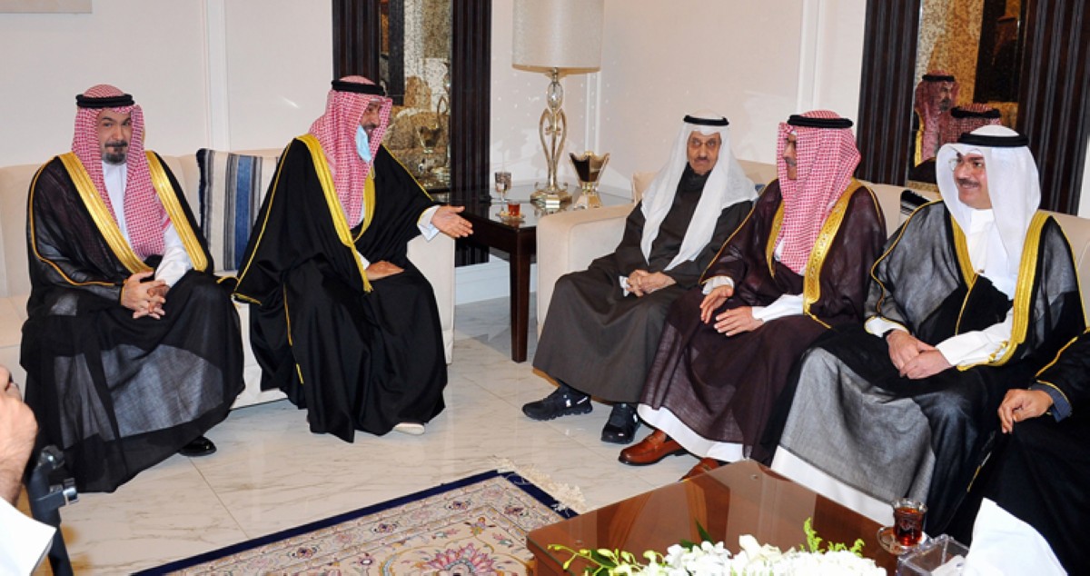 ديوان المرحوم صباح الصباح سعود المحمد يغصُّ بالمهنئين
