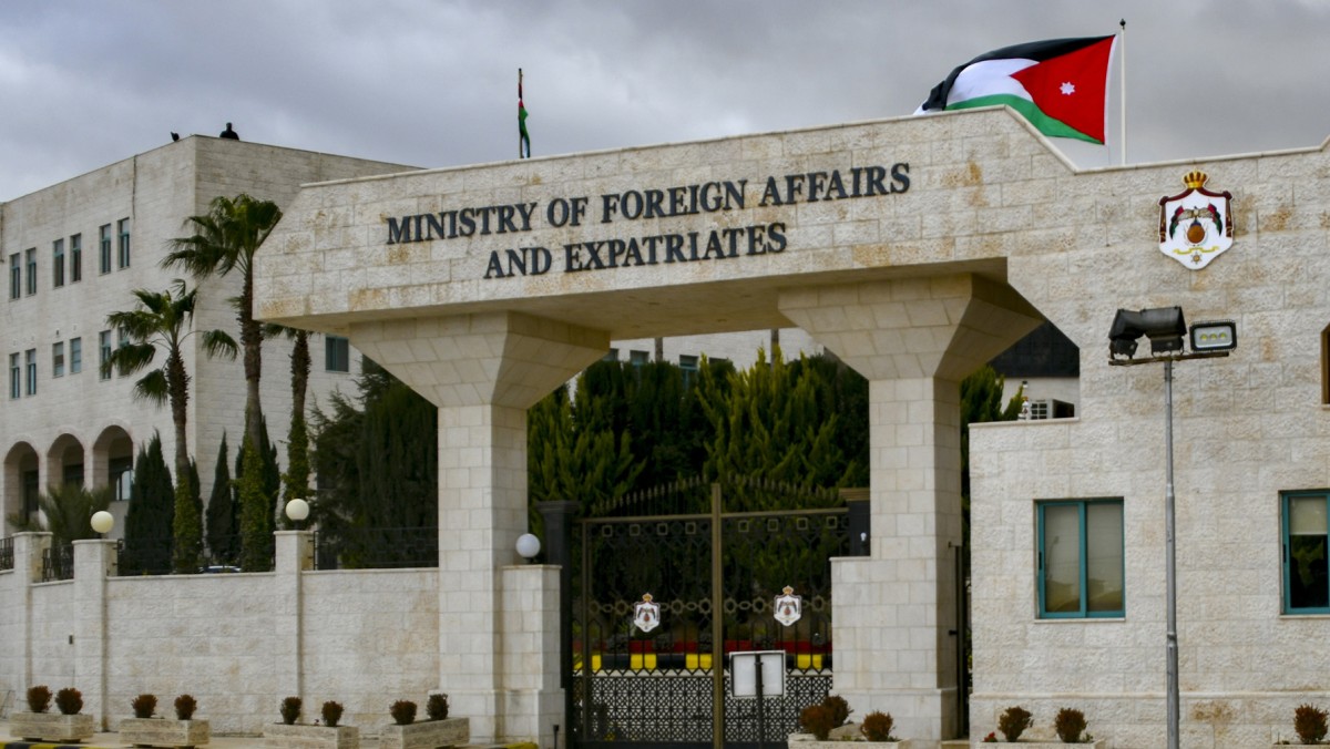 &rlm;الأردن: ندعم سيادة الكويت على جميع أراضيها ومناطقها البحرية