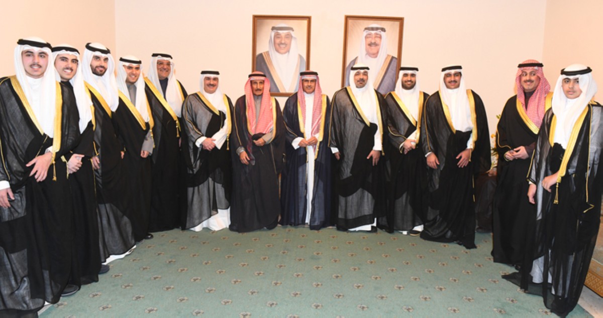 إبراهيم ومبارك الدعيج استقبلا جموع المهنئين بالشهر