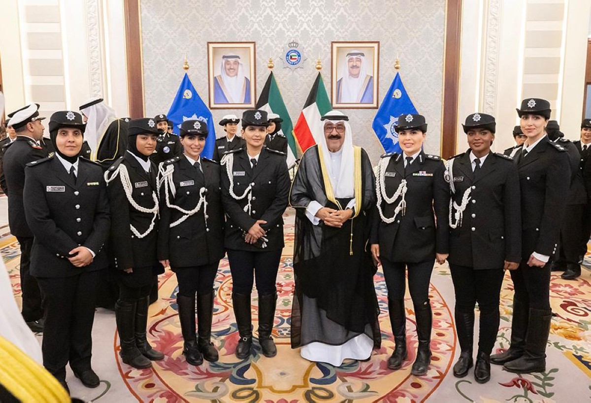 &rlm;سمو الأمير زار مبنى 'الشيخ نواف الأحمد': 'الداخلية' هي الخط الأول في تطبيق القانون والنظام