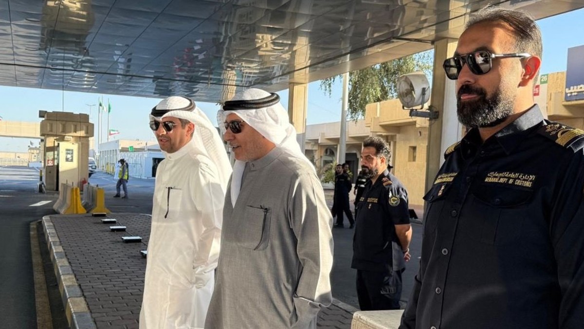رئيس 'الجمارك' تفقد منفذ النويصيب خلال فترة الأعياد الوطنية