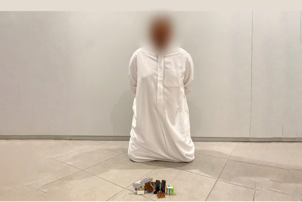 'الداخلية': ضبط شخص بحوزته سلاح ناري وذخيرة دون ترخيص