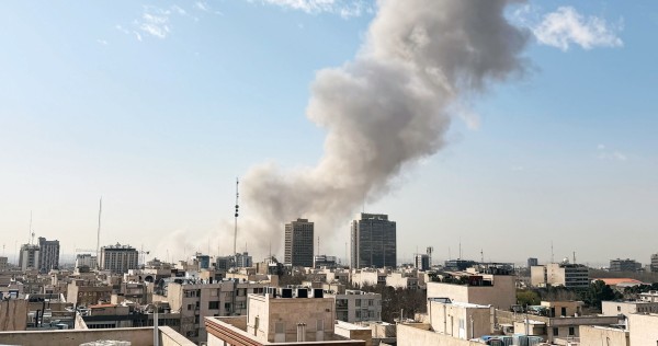 وقع المحذور... أميركا وإسرائيل تفتح أبواب الجحيم على إيران
