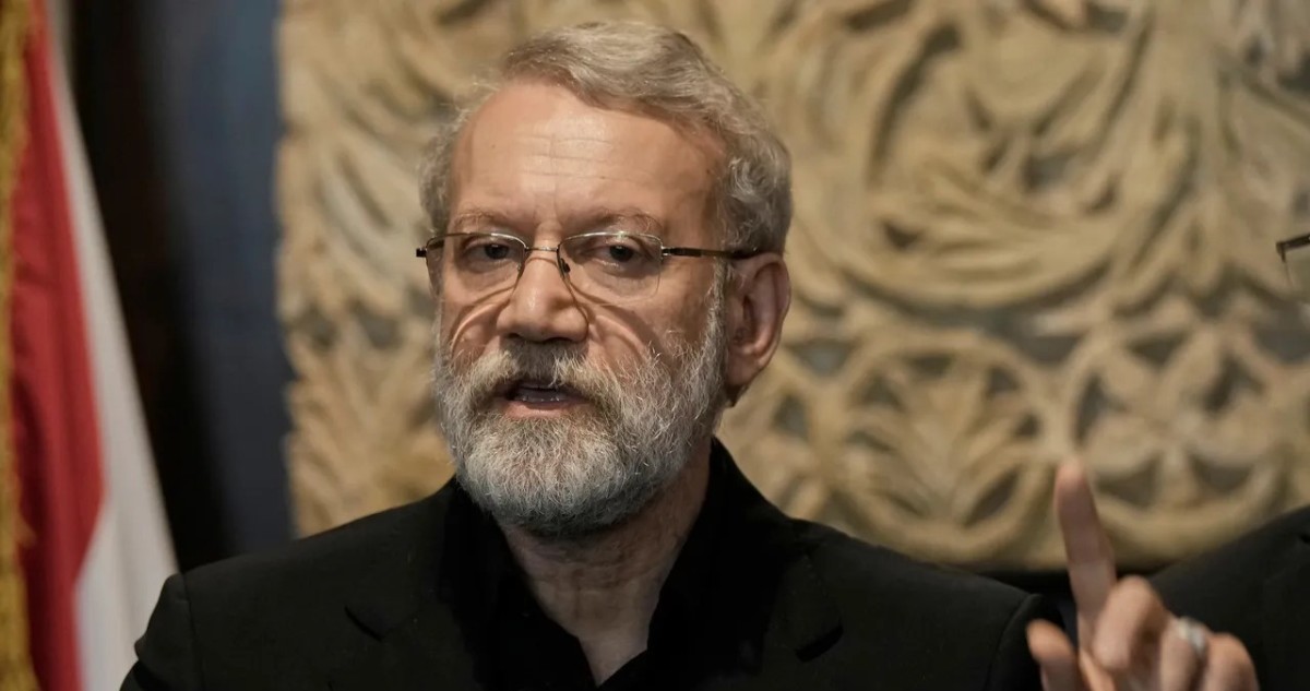 لاريجاني يحذر من تقسيم إيران ويعلن تشكيل مجلس قيادة موقت بعد مقتل خامنئي