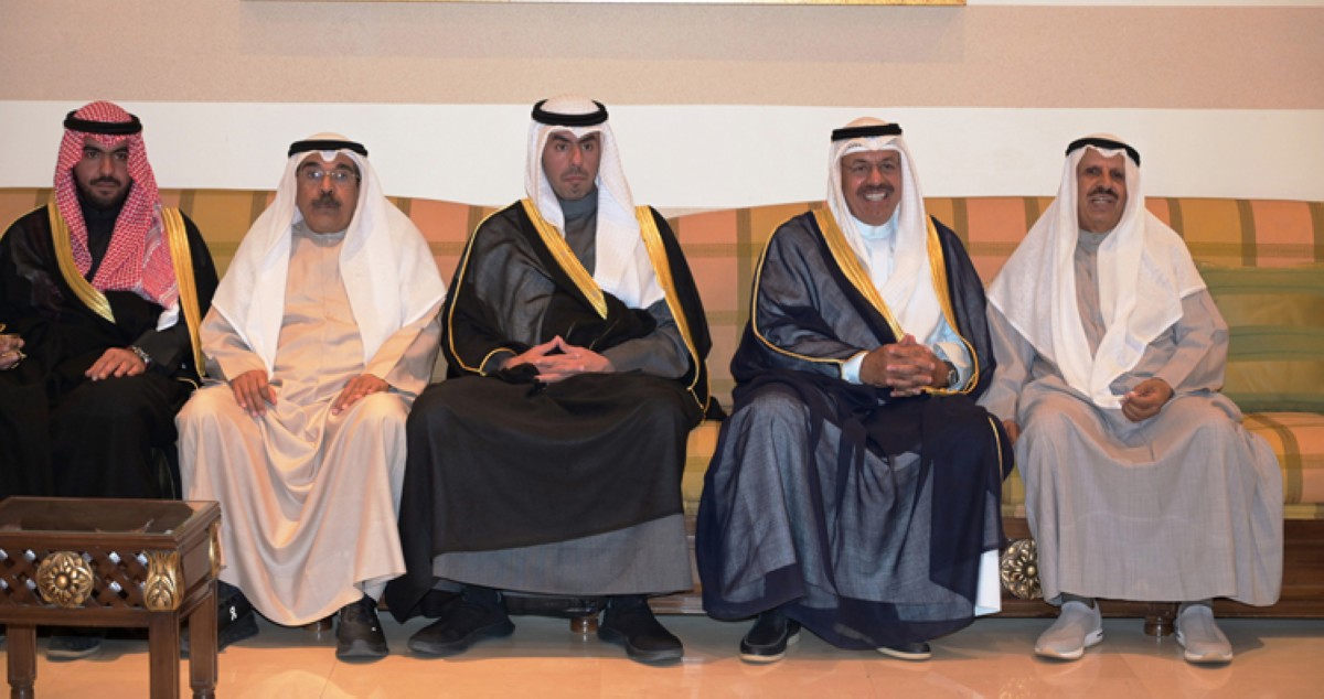 دعيج وفيصل الخليفة المالك يستقبلان المهنئين