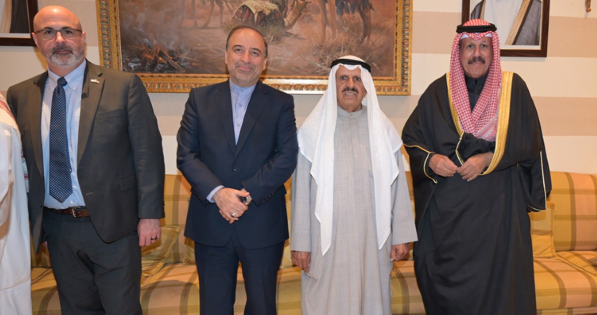 دعيج وفيصل الخليفة المالك يستقبلان المهنئين