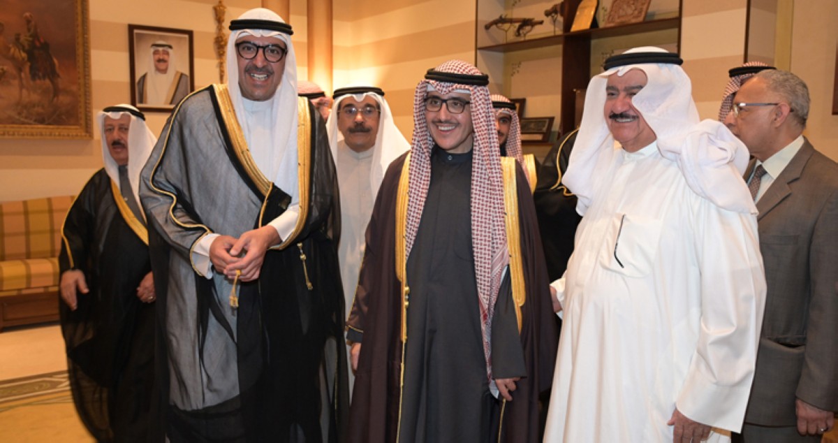 دعيج وفيصل الخليفة المالك يستقبلان المهنئين