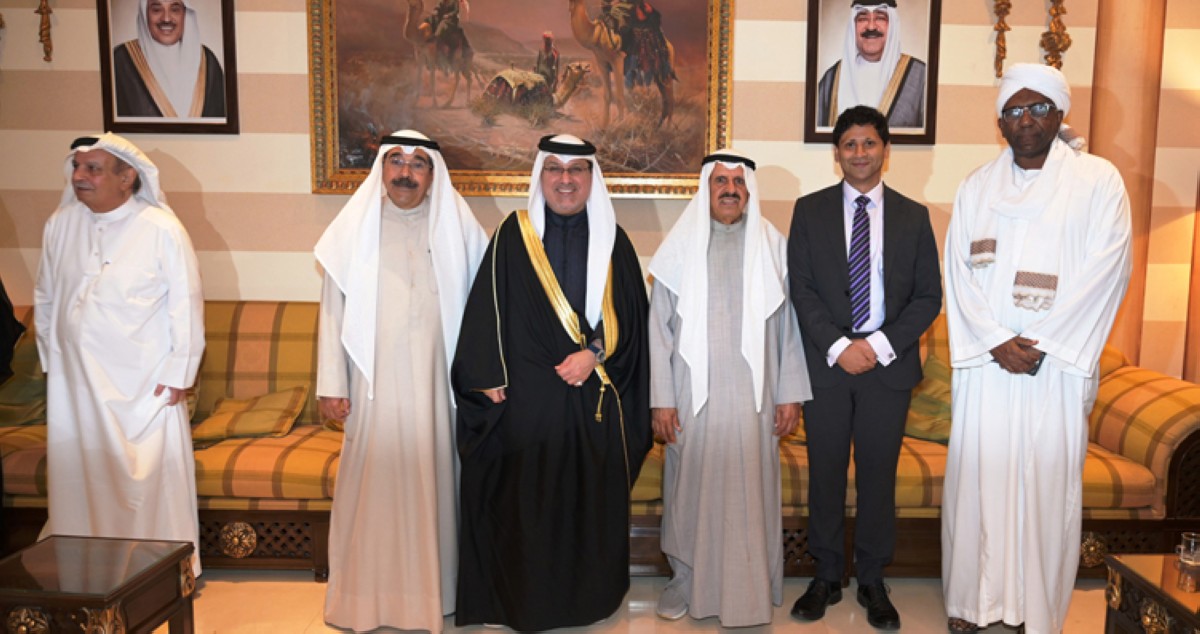 دعيج وفيصل الخليفة المالك يستقبلان المهنئين