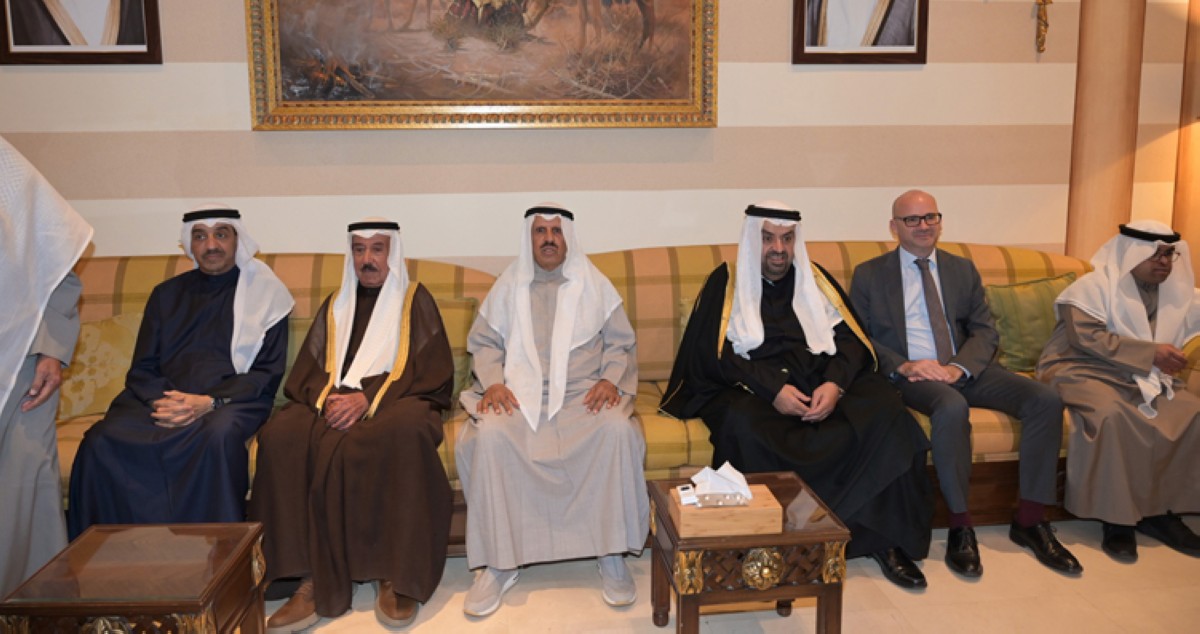 دعيج وفيصل الخليفة المالك يستقبلان المهنئين