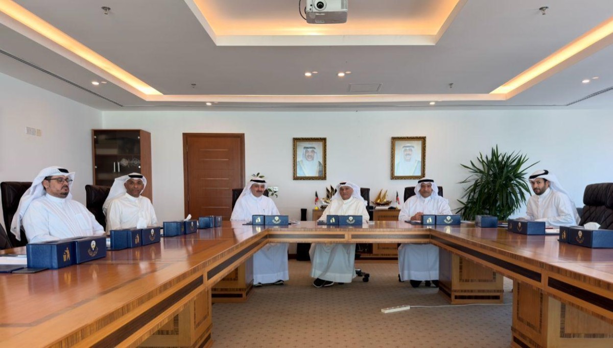 الجلال يوجه 'التعليم العالي' بمتابعة أوضاع الطلبة المبتعثين ومسيرتهم الدراسية