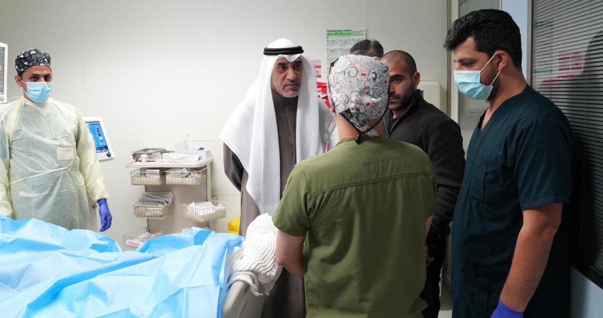 النائب الأول يطمئن على حالة المصابين في مستشفى العدان