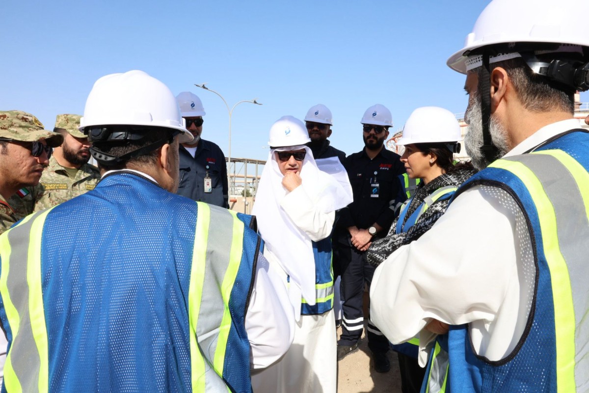 المشعان تتفقد محطة الدوحة الغربية عقب الحادث العرضي