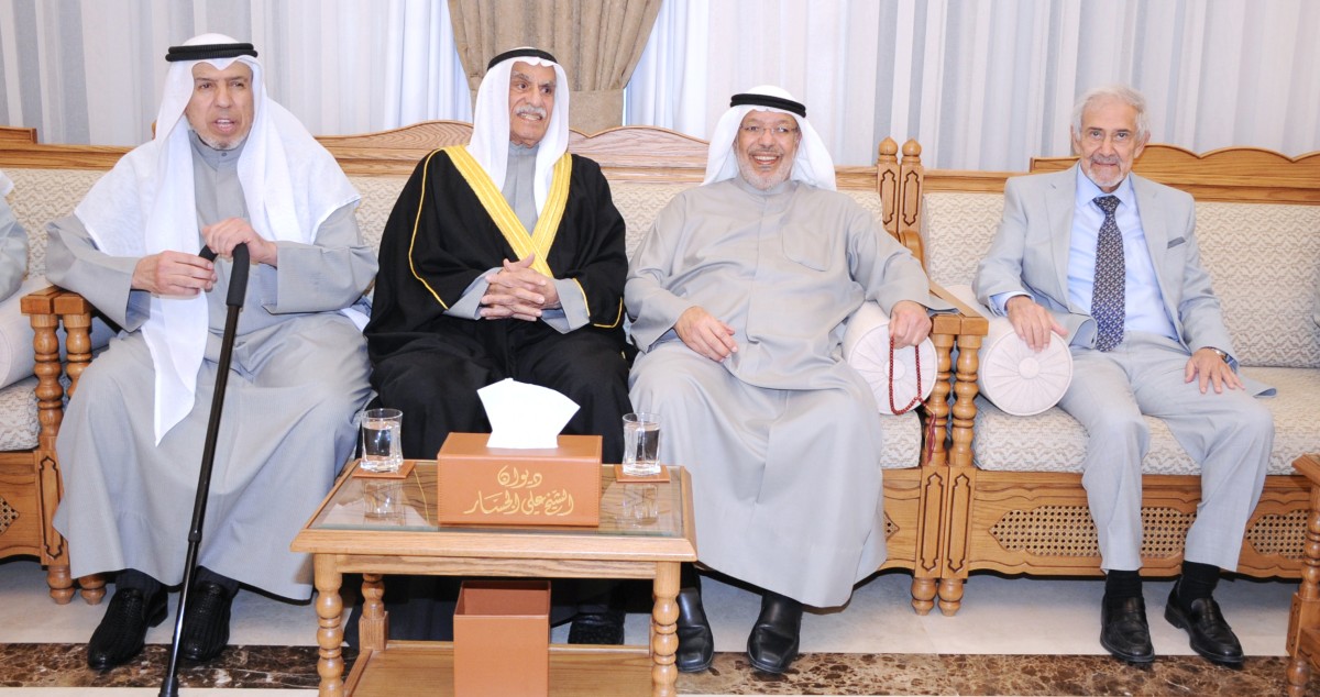 ديوان  علي الجسار يستقبل المهنئين في النزهة