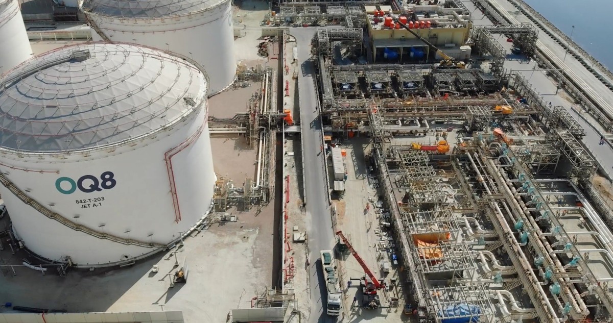 العجمي: مصفاة الدقم لم تتعرض لأي خطر والإنتاج والتصدير طبيعي